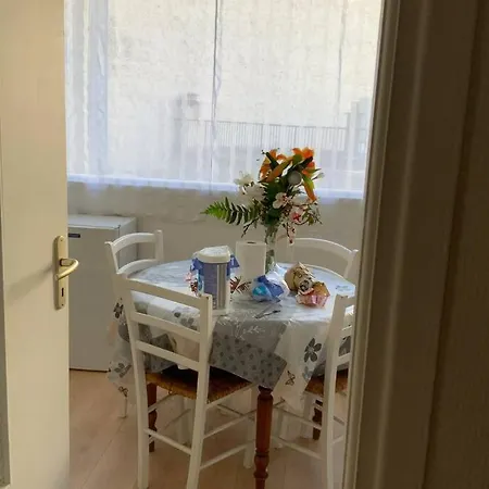 L'appartement D'alice Gare Lägenhet